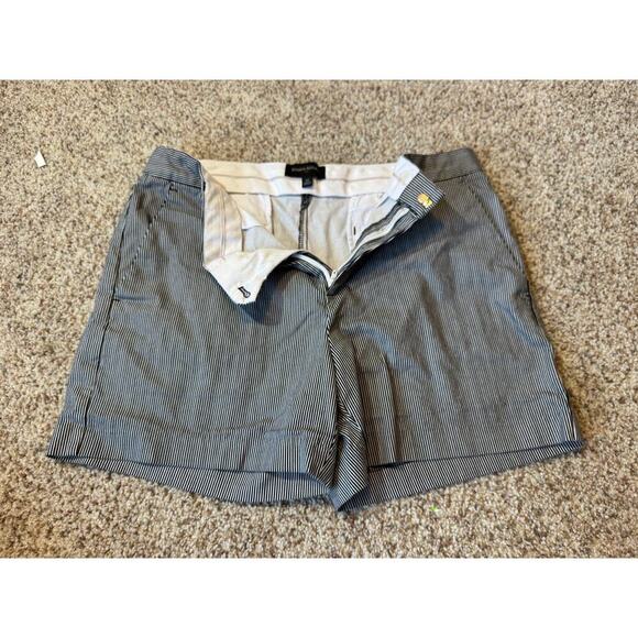 Banana Republic dressy shorts, Women's size 12; Black & White striped - Picture 4 of 5